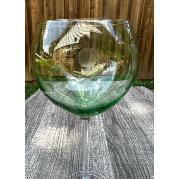 Pale Green Polka Dot Balloon Wine Goblets Elegant Clear Slender Stem-Set 2 - Picture 4 of 9